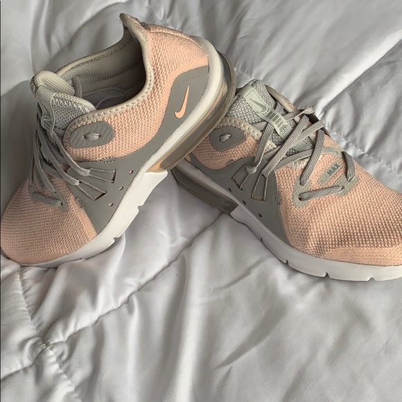 Nike Air Max Shoes - Picture 1 of 8